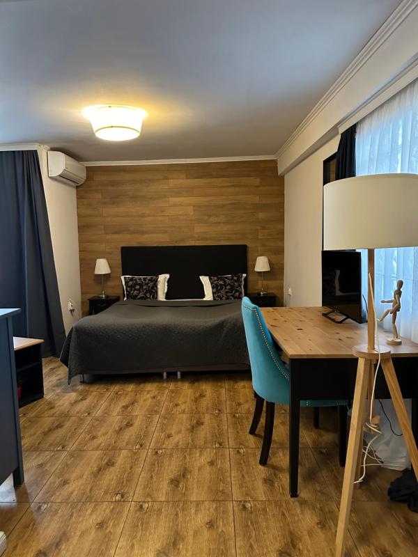 Junior Suite with Balcony image 1