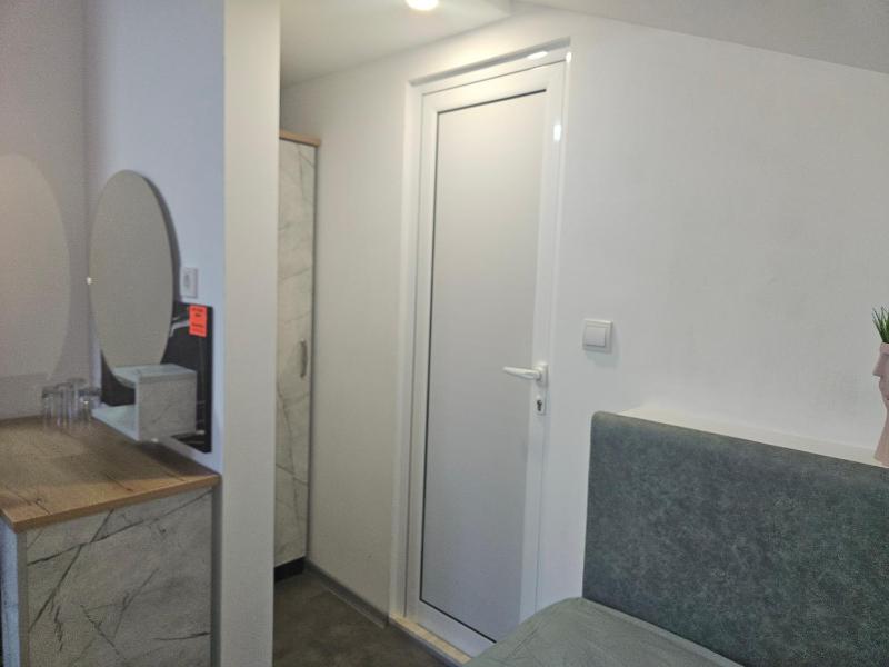 Triple Room - No Balcony image 3