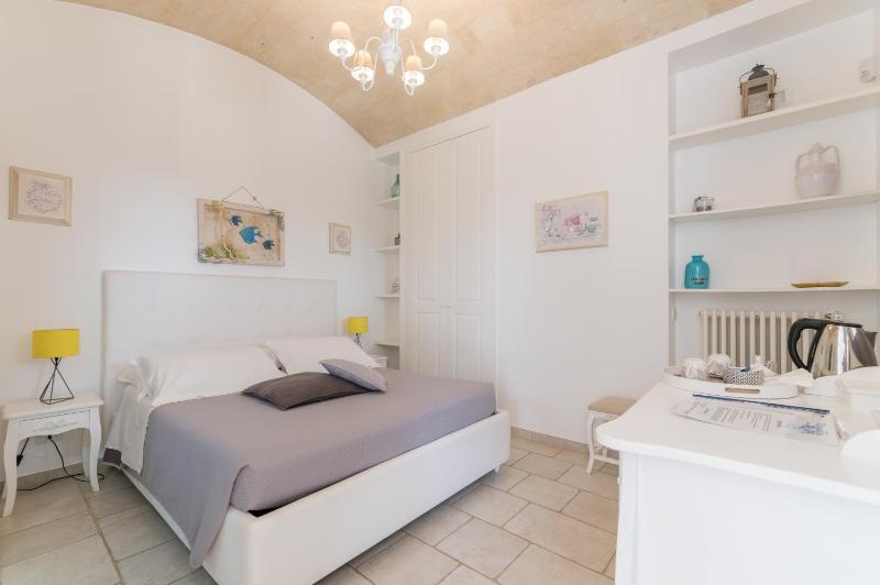 Double Room with Garden View image 1