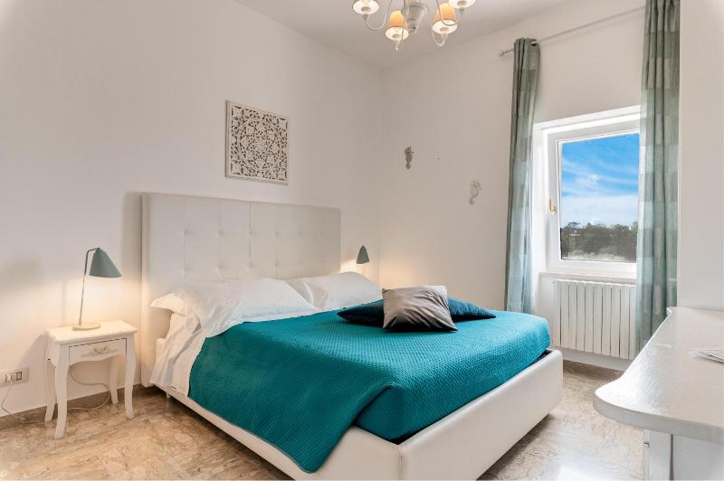 Comfort Triple Room with Shower image 1