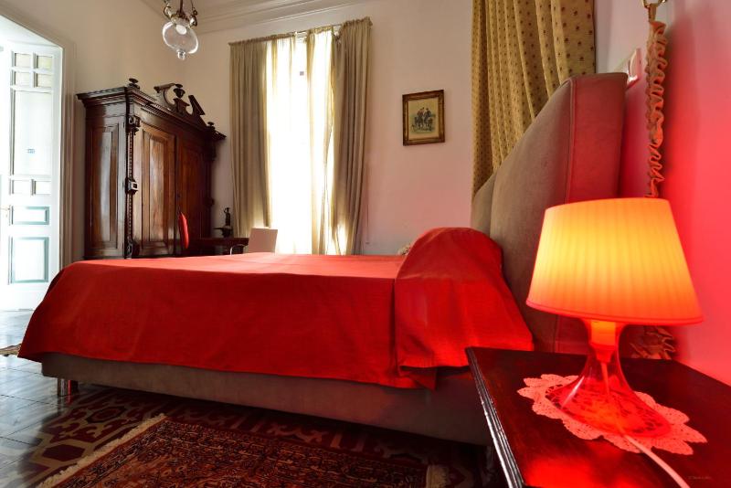 Superior Double Room with Private Bathroom image 4