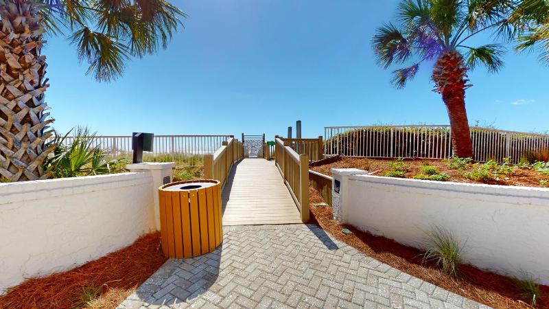 1102 Villamare - image 6