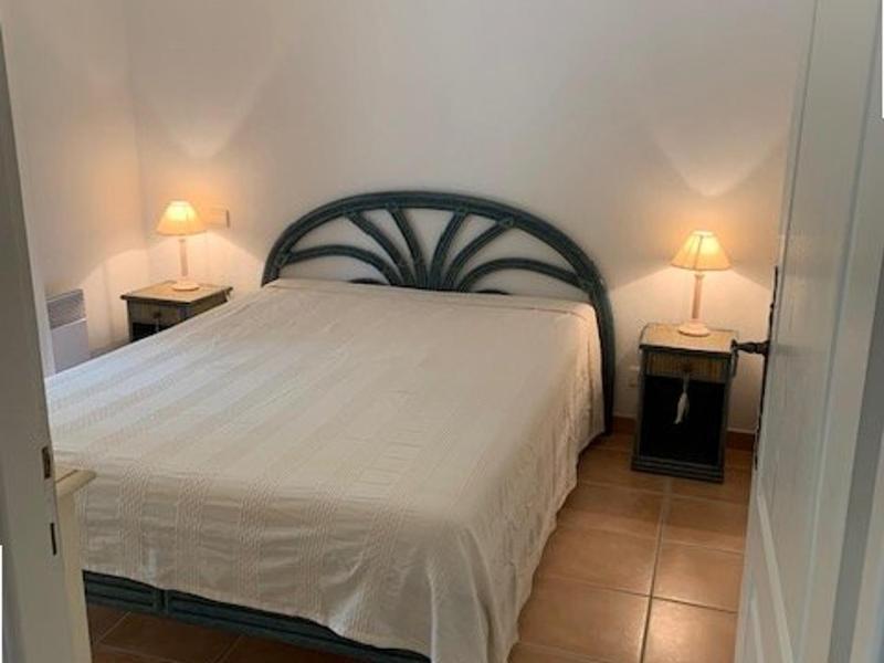 Appartement T3 avec grand jardin privé climatisation et parking - FR-1-100-205 - image 12