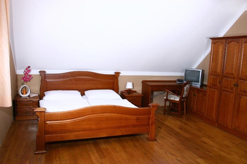 Double Room with Private Bathroom image 2