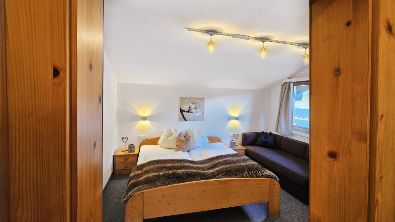 One-Bedroom Apartment with Balcony image 4