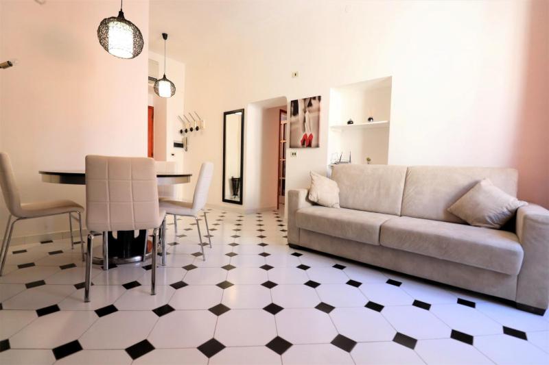 Estate4home - Sorrento Hearts - image 8