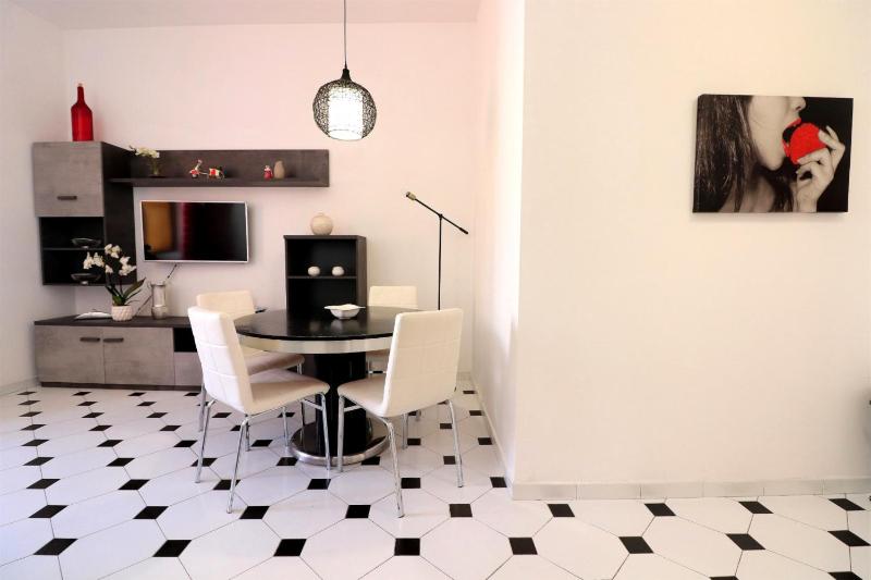 Estate4home - Sorrento Hearts - image 4