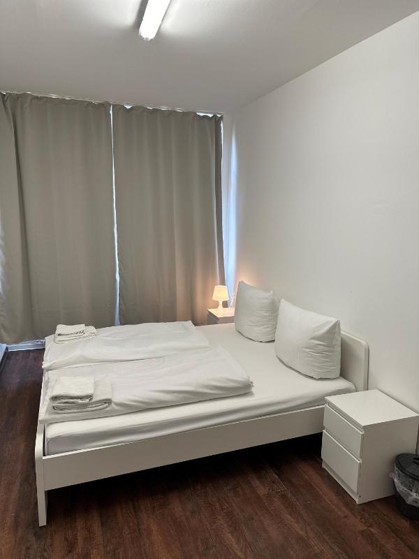Double Room image 2