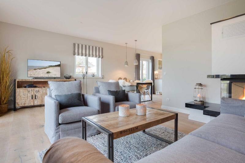 Family Room with Private Bathroom image 1