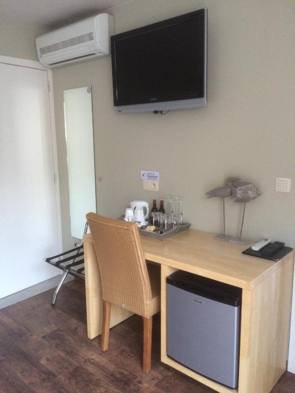 Deluxe Double Room image 3