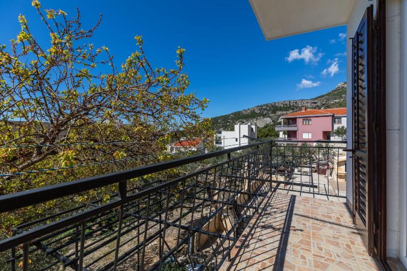 Family-friendly apartments with swimming pool Makarska - 22975 - image 35