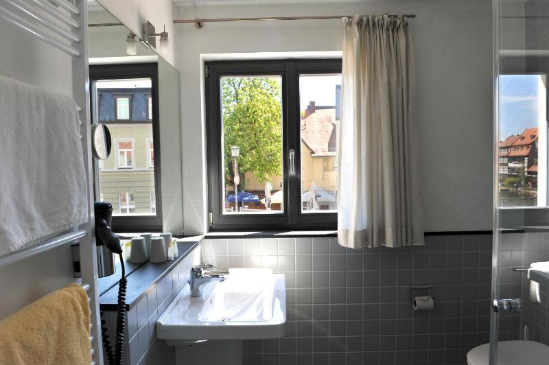 Double Room (1 Adult) image 3