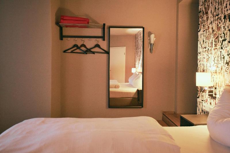 Deluxe Double Room image 1
