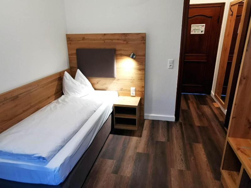 Single Room image 1