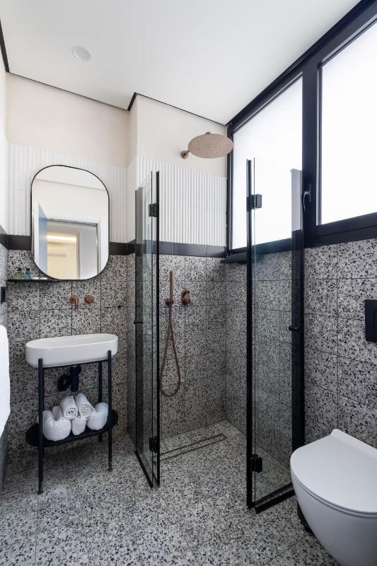 Mulan Hotel TLV - image 7