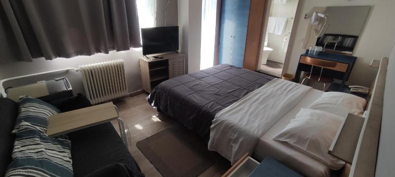 Minimun stay offer in Double or Twin Room image 4