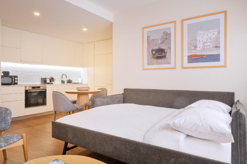 Catarina Serviced Apartments by HostWise - image 36