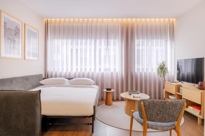 Catarina Serviced Apartments by HostWise - image 10