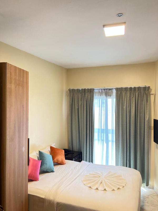 Studio Apartment image 1