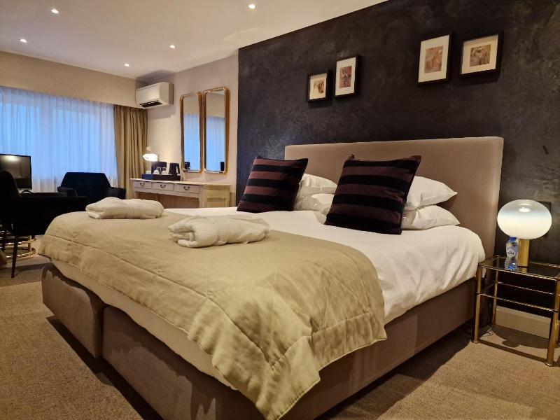Comfort Double or Twin Room image 1