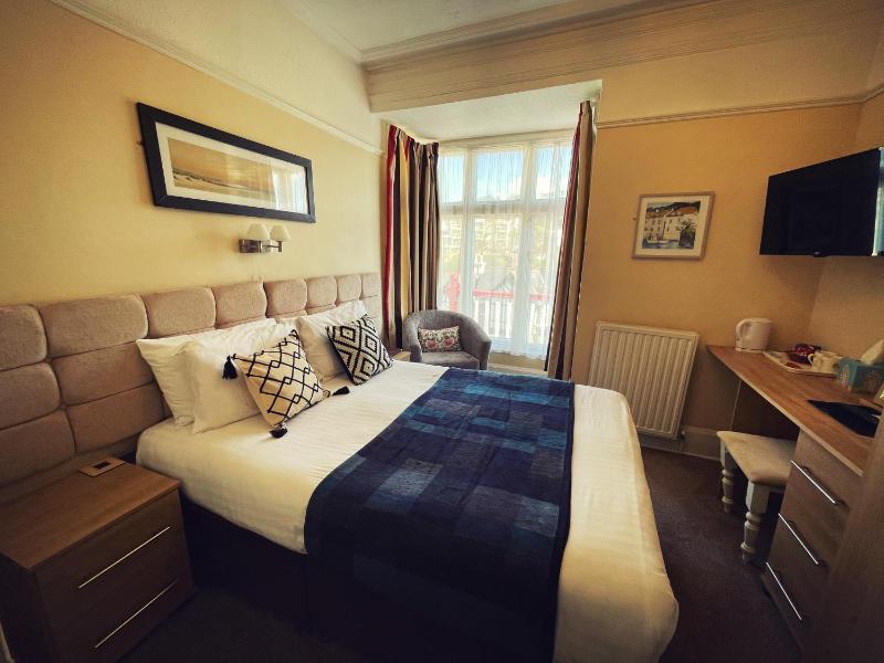 Double Room image 1