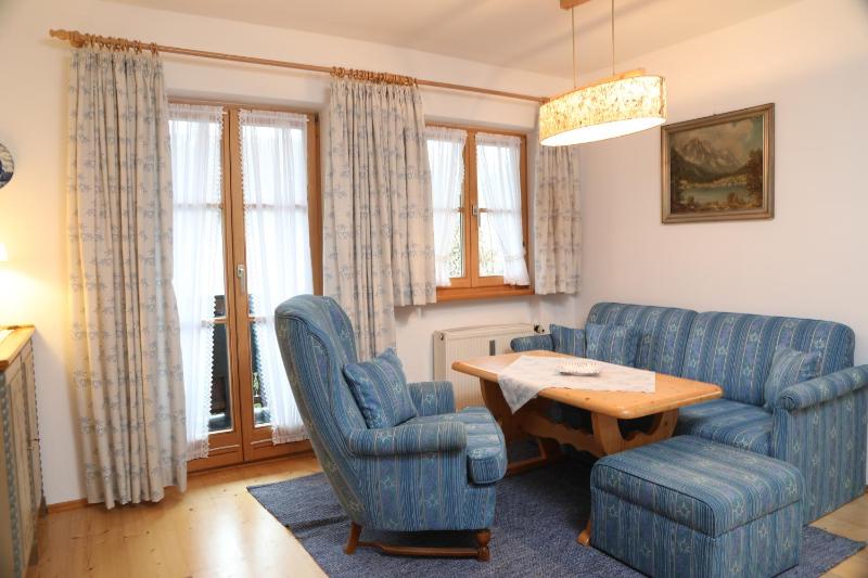One-Bedroom Apartment image 4