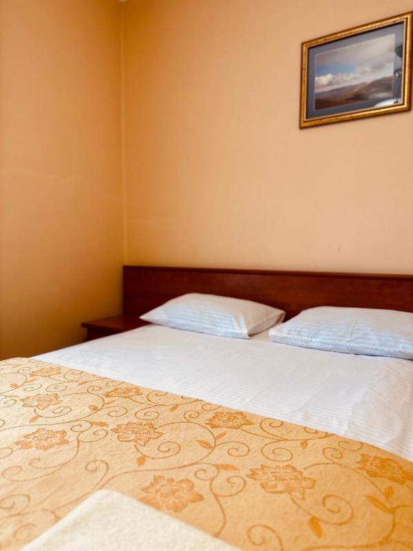 Standard Double Room image 2