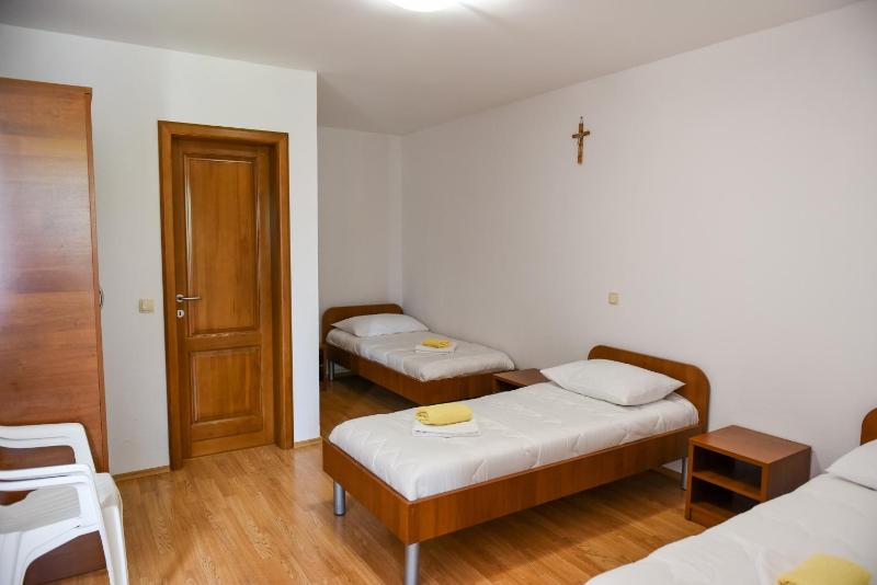 Triple Room image 4