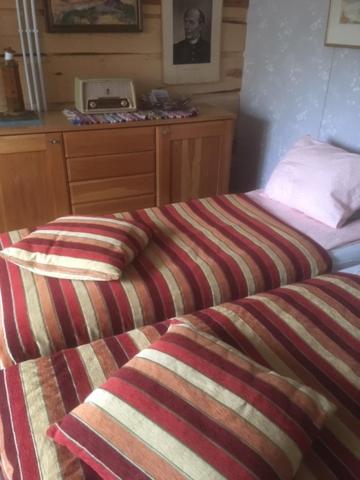 Double Room with Shared Toilet image 3