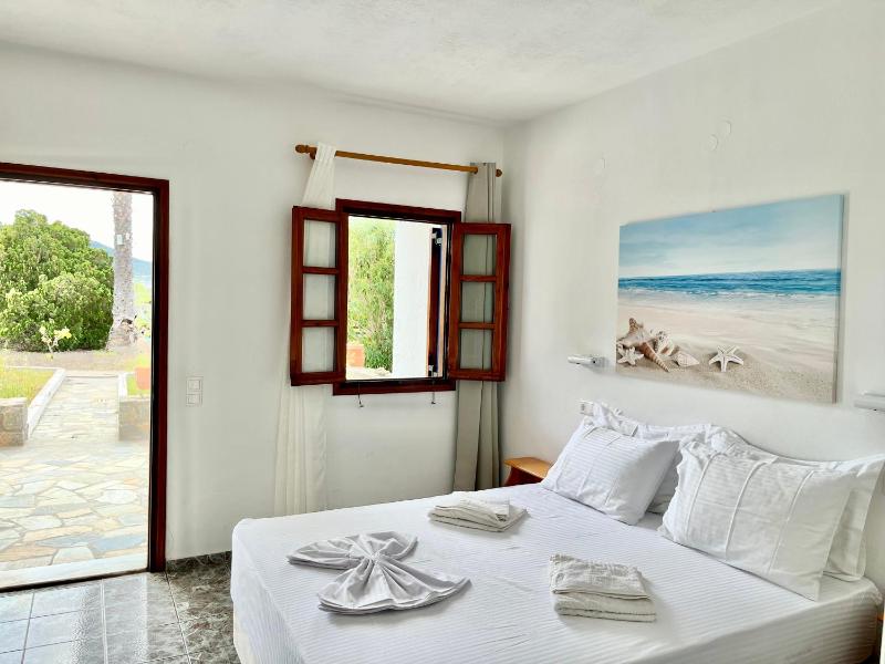 Room with Garden View image 4