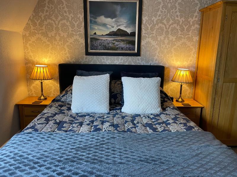 King Room image 2