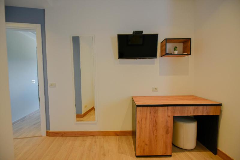 Twin Room image 1