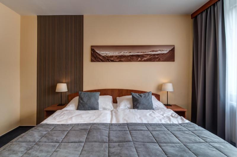 Double Room image 3