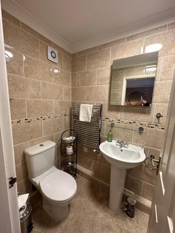 Double Room with Shower - Courtyard image 4
