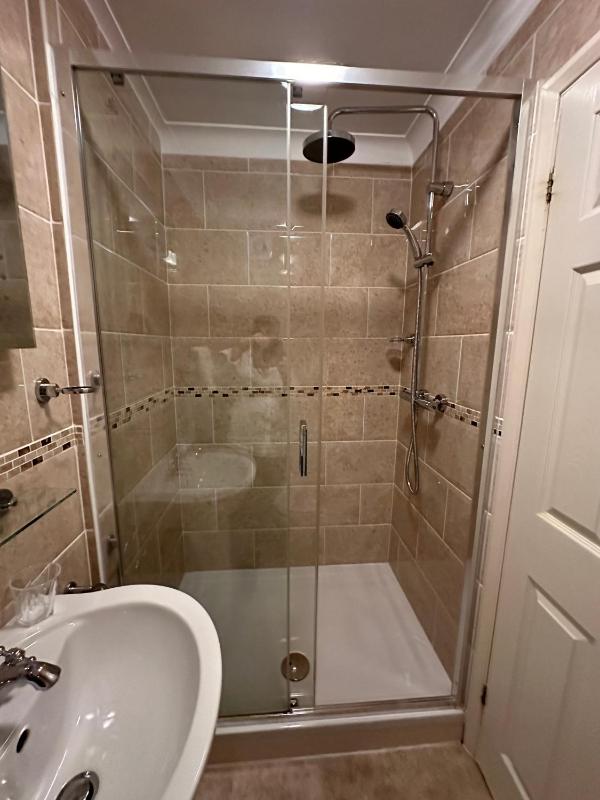 Double Room with Shower - Courtyard image 3