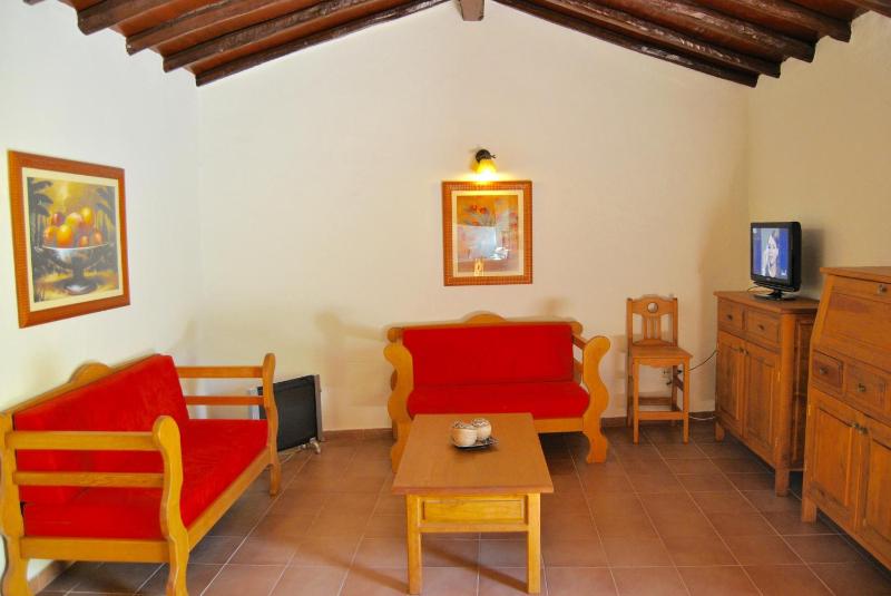 Two-Bedroom House image 2