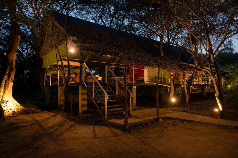 Lario Resort Sigiriya - image 5