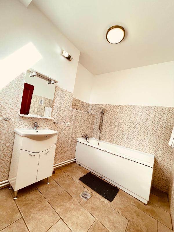 Luxury Triple Room image 2