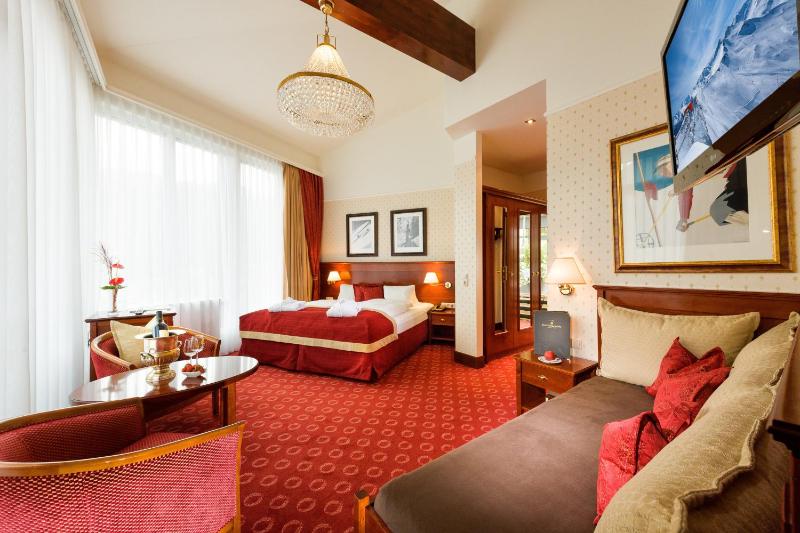 Deluxe Double Room image 1