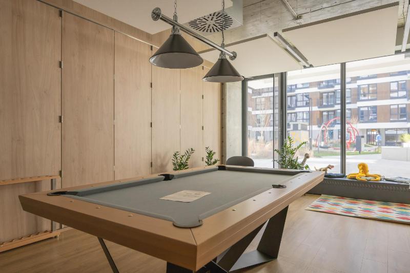 Elegant Mokotów Studio with Balcony and Parking by Noclegi Renters - image 15