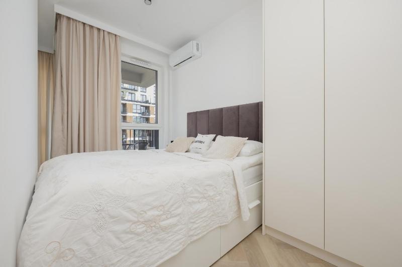 Elegant Mokotów Studio with Balcony and Parking by Noclegi Renters - image 2