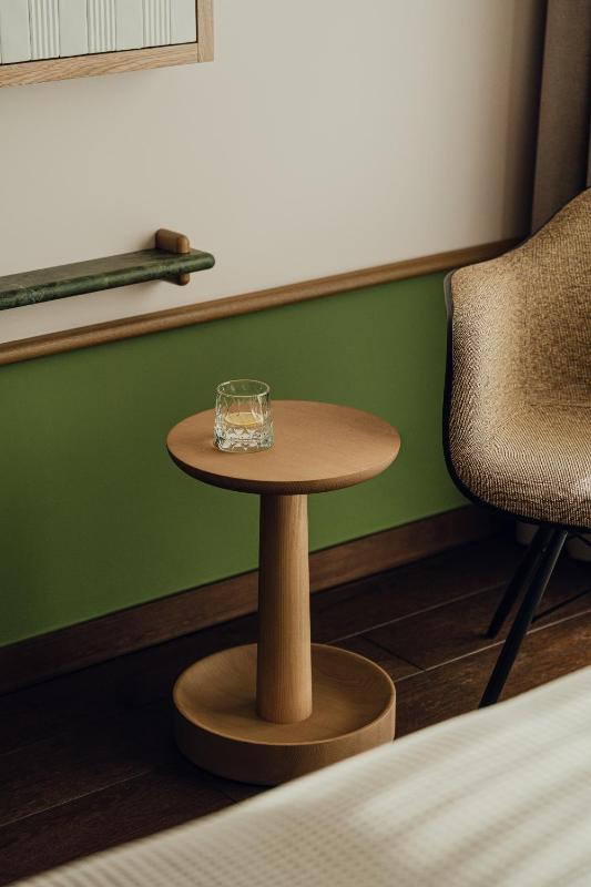 Classic Double Room image 4