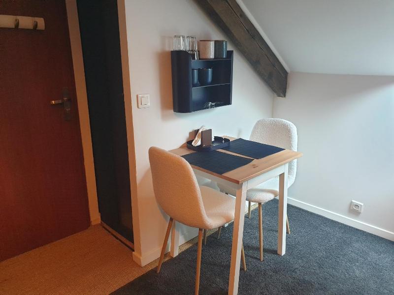 Double Room with Private Bathroom image 4