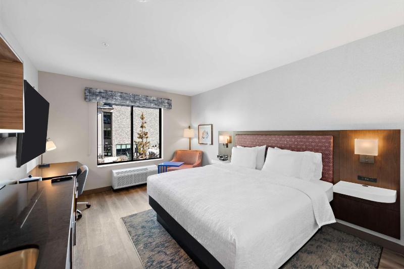 Hampton Inn by Hilton Big Bear Lake - image 22