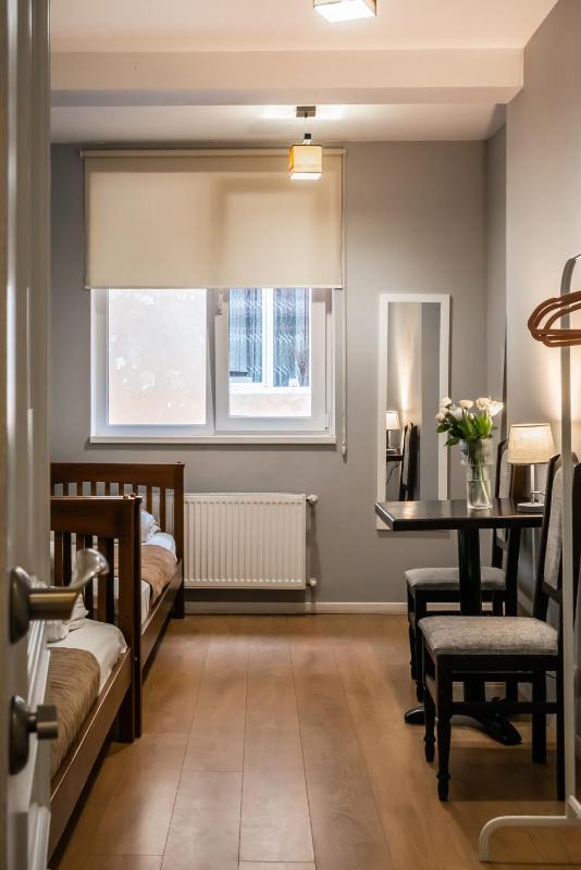 Gar'is Hostel Lviv - image 1