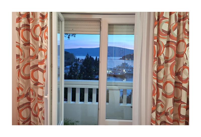 Studio with Terrace and Sea View image 4