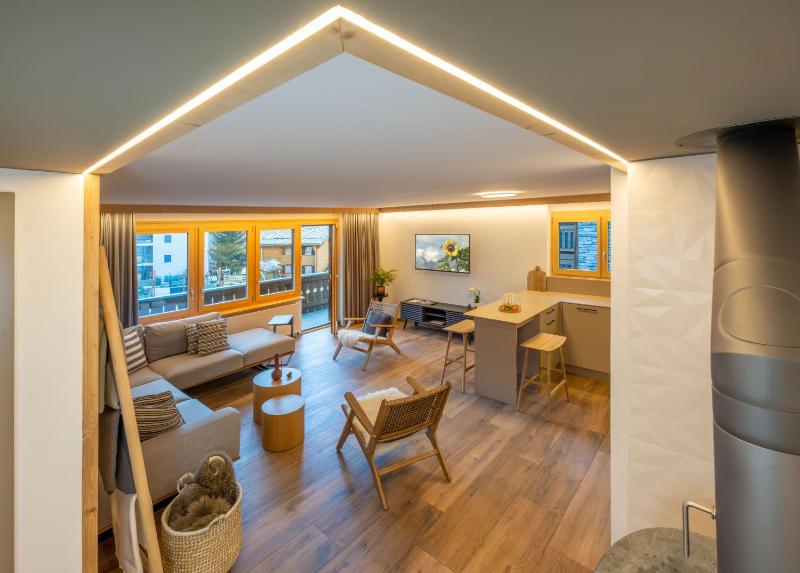 Three-Bedroom Apartment image 1