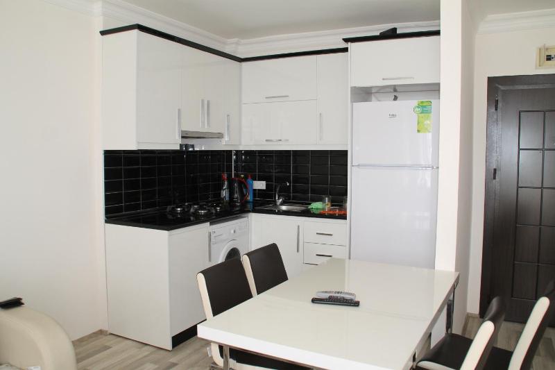 Apartment image 3