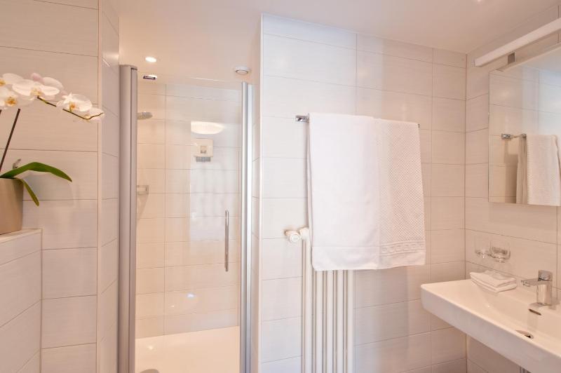 Double Room with Mountain View image 2