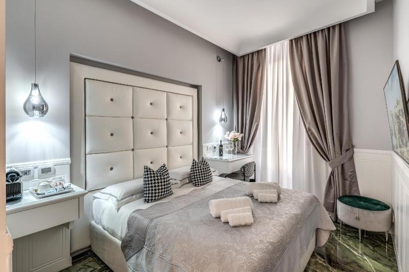 Superior Double Room image 1